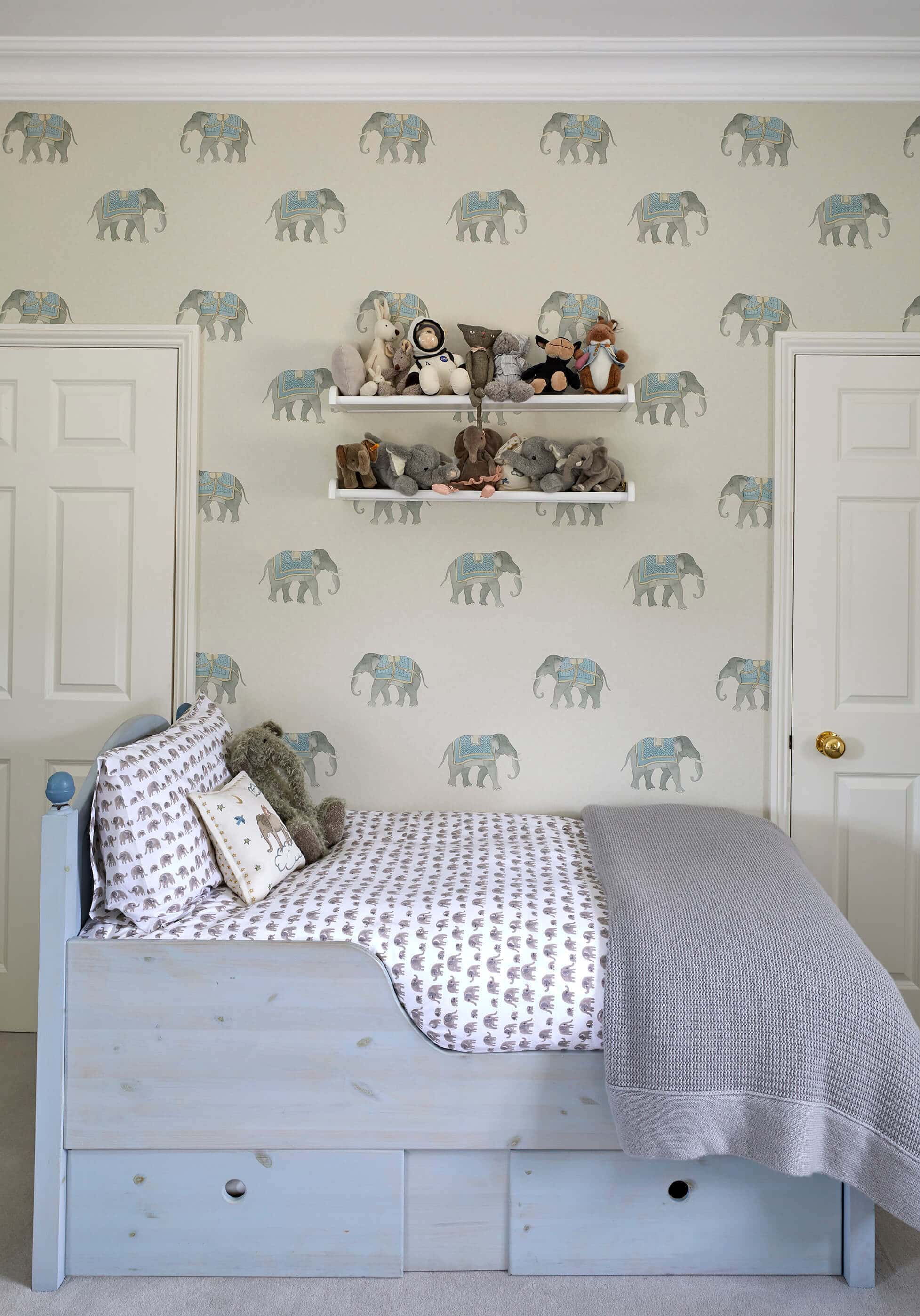 Country house interior designers UK