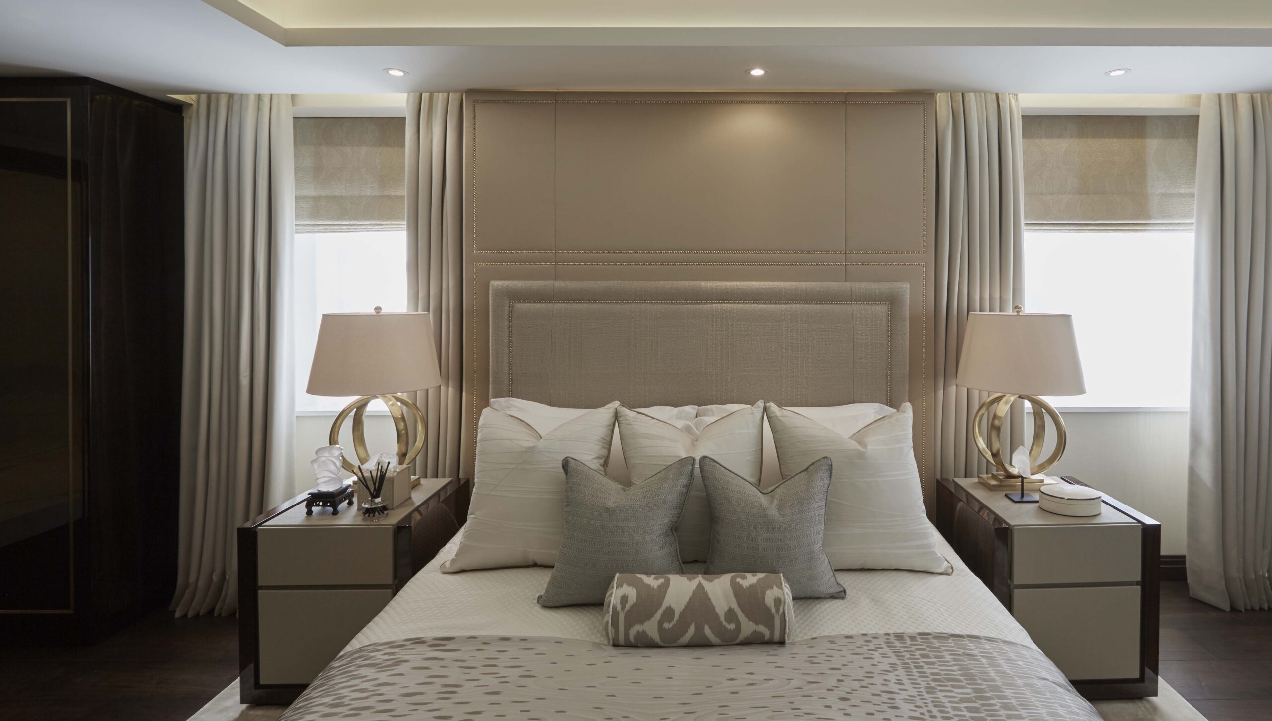 Bedroom in Hyde Park luxury interior design project